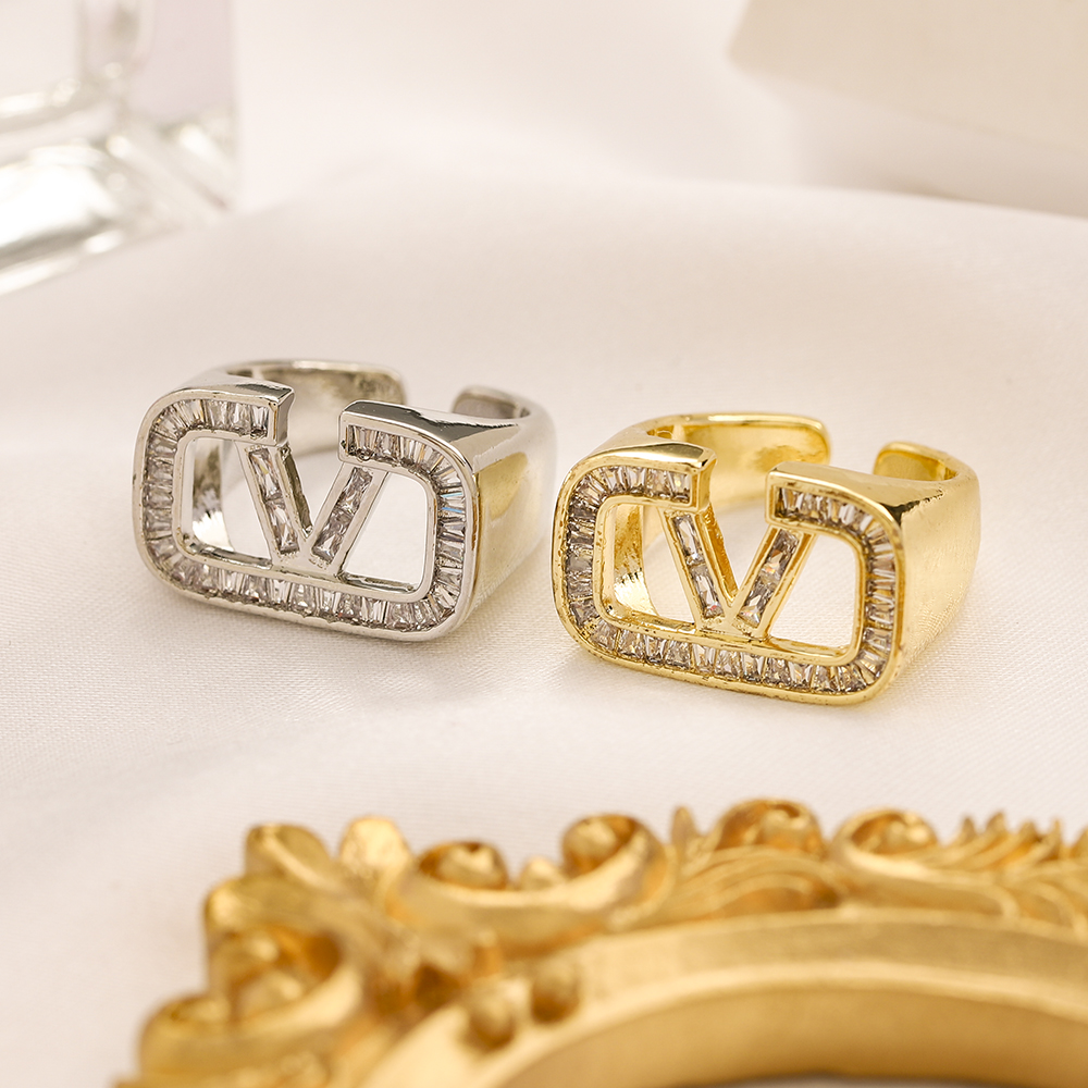 Anneaux de mariage classiques Bague de luxe unisexe Bague réglable pour les femmes amateurs de mariage de fêtard