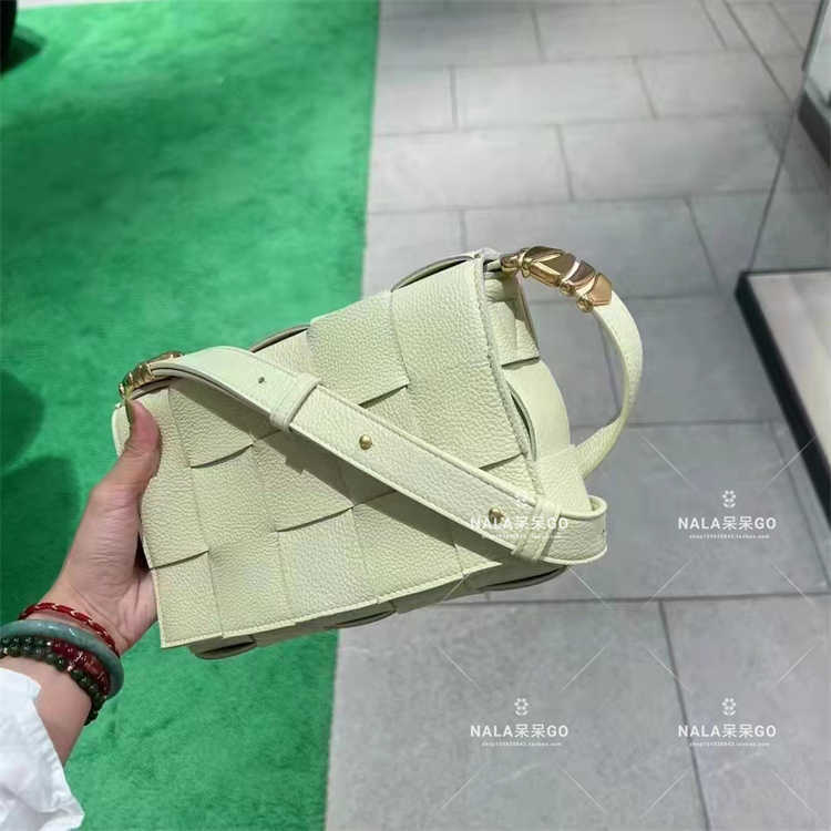 

Designer Bags Leather Bottegas Bag Woven Venetas New Cassette Pillow Bag Woven Gold Buckle Pattern Small Square One Shoulder Crossbody Women's, Separate color notes