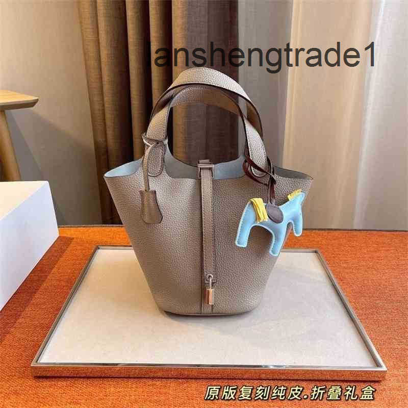 

Designer Luxurys High Quality Bag Hemes Cowhide Berkin For Womens Handmade Wallet Fashion Letters H Togo Handbags Kely Purse Leather Black 25 35 The Totes Bags HT22, Red