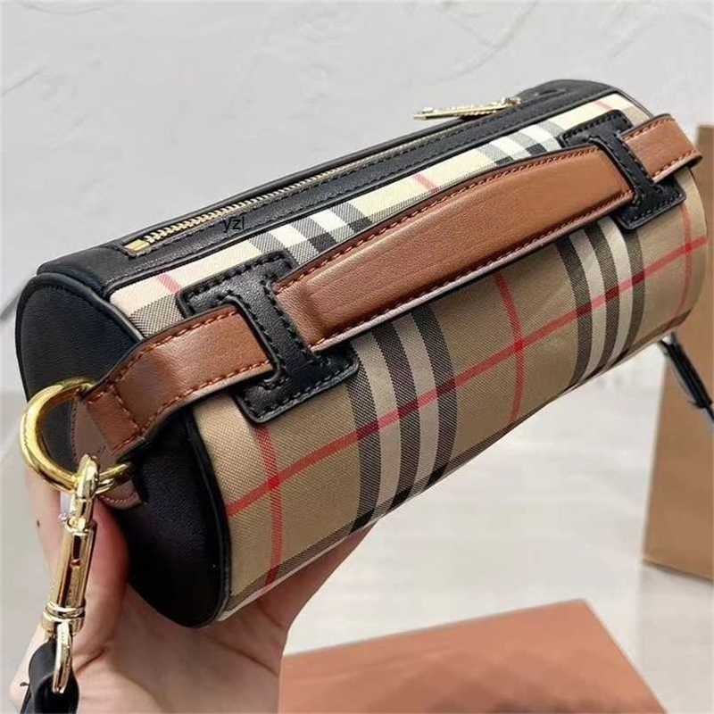 

Designer Luxury Burbrerity Bags For Women High Quality Brown Crossbody Handbags Vintage Burbrery Leather Wallet Paris Plaid The Totes Bag Fashion Purses TOPP, Sky blue