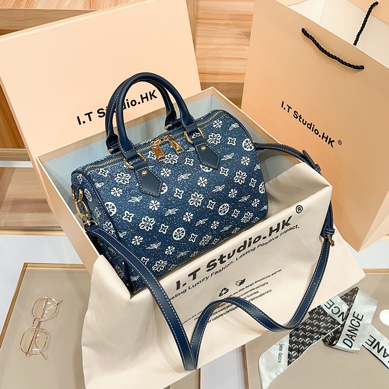 

Classic Traveler speedy Bag 25CM Fashion Women ShoulderBag Mono Pillow Totes Handbags Crossbody Coin Purse, Pink