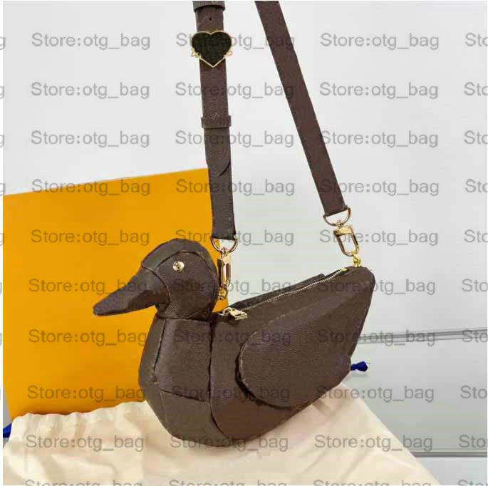 

M45990 Nigo Duck Bag Crossbody Mens Ducks Shape Messenger Bag Love Heart Designer Leather Shoulder Bags Luxurys Brown Cross body Explosion Totes 37 cm, Customize