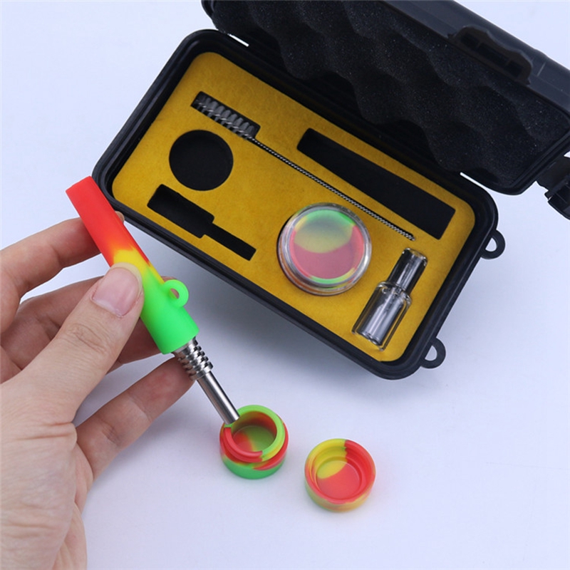 

New Silicone Nectar Collector Kit Hookahs Small Dab Rigs 10mm Joint Dab Straws Portable Smoking Pipes Concentrate Straw Bongs With Titanium Nail Container
