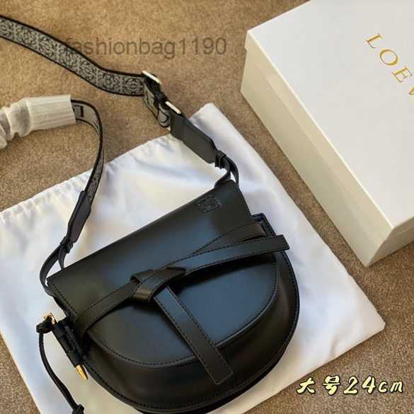 

Shoulder Designer Handbags Bag loews 2022 Saddle Women Napa Cowhide Size One AJ8Q NDT3PHZ, New greensmall