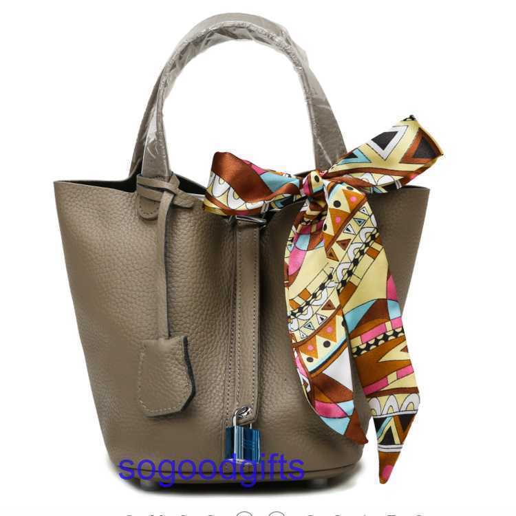 

H Handbag Women's Designer Bags Genuine Leather Picotn Lock Handbags Tote Bag 2023 New Portable Vegetable Basket Leather Women's Pn X60z, Black