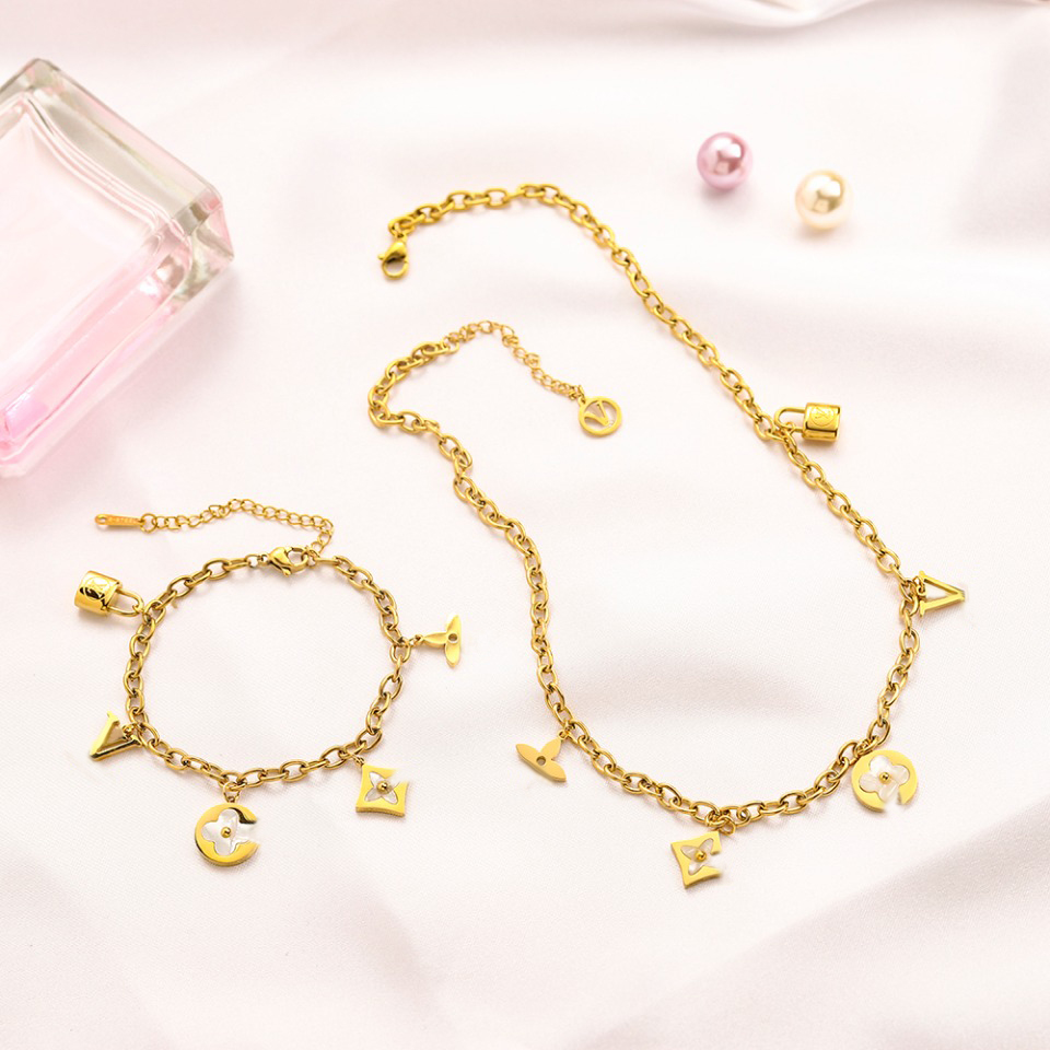 Designer Marque Collier Charme Bracelets Bijoux De Mode BraceletPerles Pour Femmes Fille Drop Delivery 2022 Personnalité Réglable