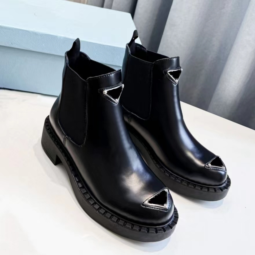 

Luxury brand Martin boots for woman P home inverted triangle standard lace-up designer ankle boots women's round toe thick soles fashion leather boots, Brown