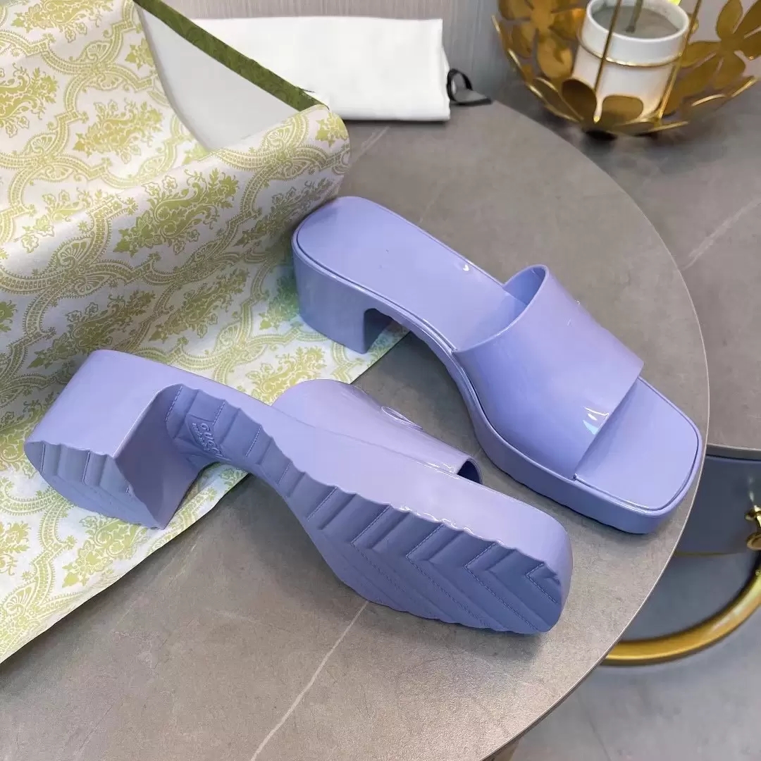 

Women 2022 Designer Sandals Slippers Slides Crystal Platform Heels High Quality Softness Sexy Fashion Outdoor Beach Buckle Summer, Lilac