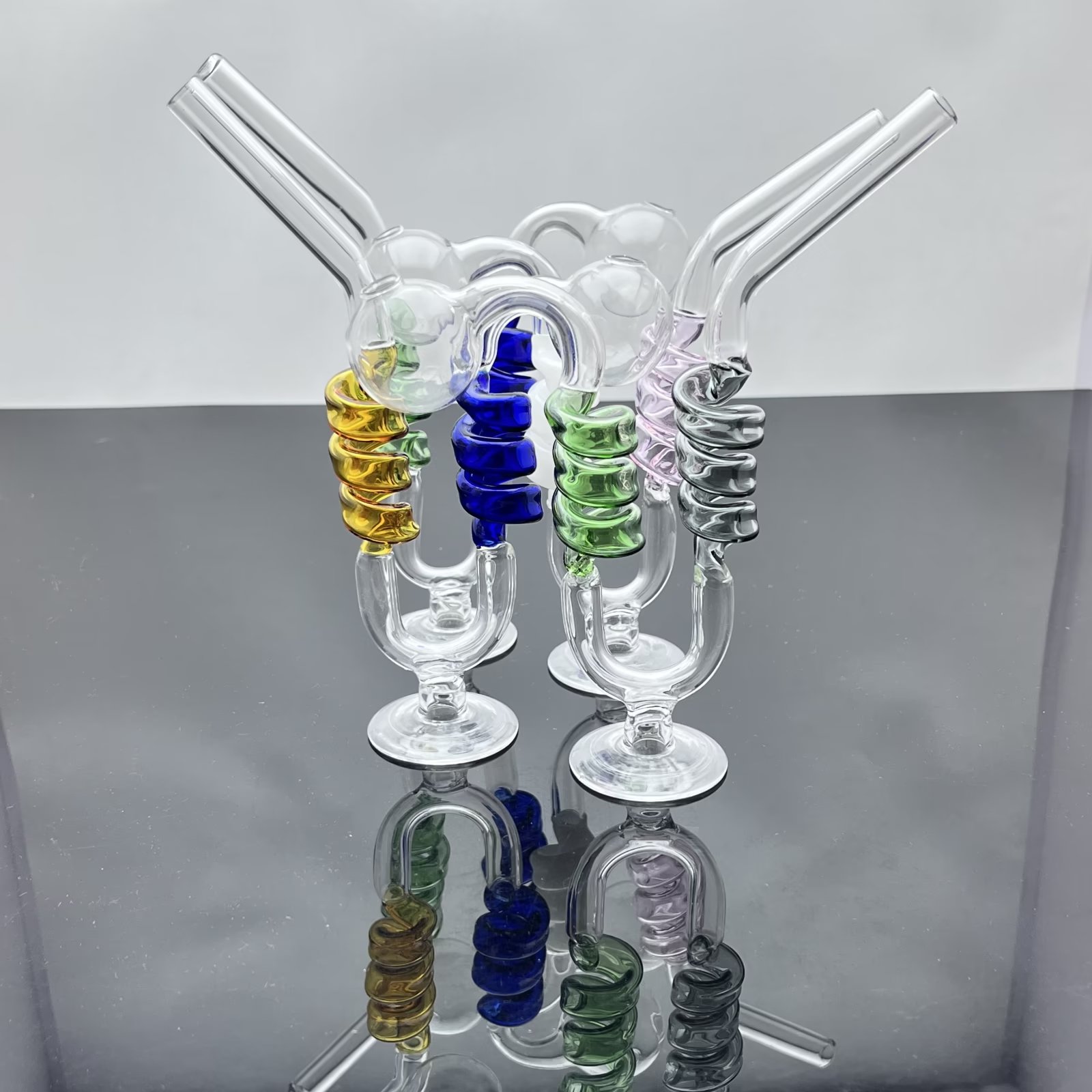 

Glass Smoking Pipe Water bongs New color multi spiral snake glass cigarette set with base