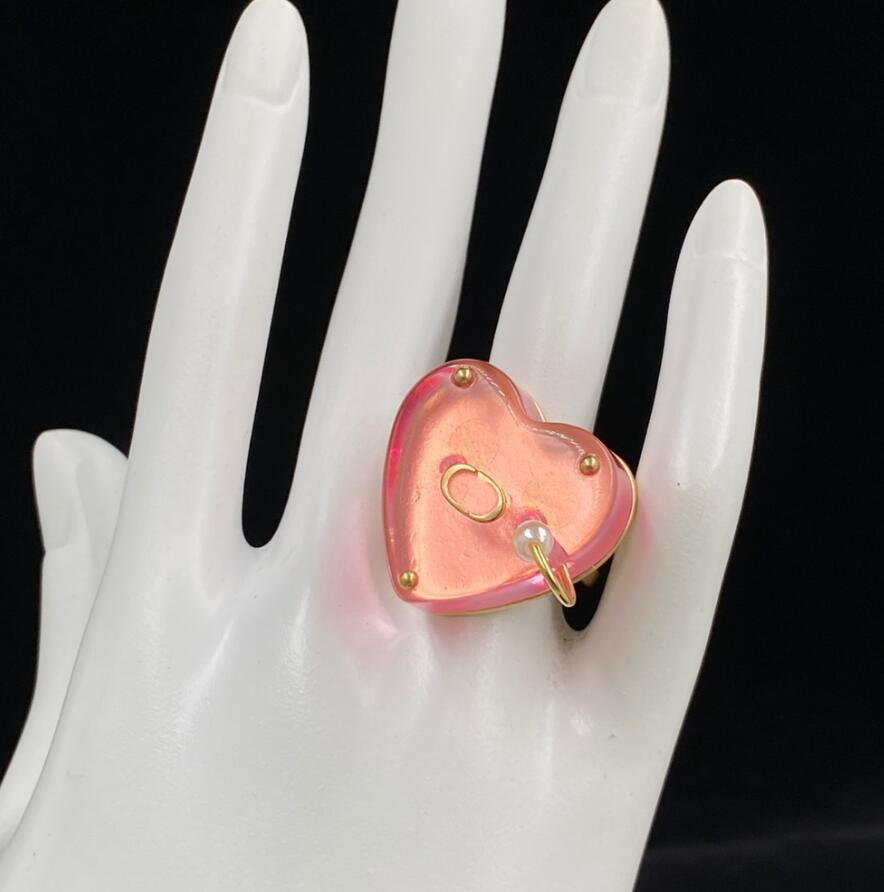 

Exaggerate Love Rings Designer Letter Pearl Ring Party Anniversary Engagement Heart Shape Ring Jewelry Lady Wedding Gift With Box
