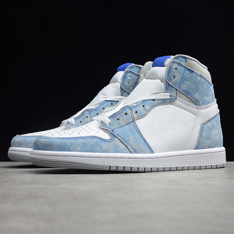 

Easyhoom Heritage Basketball Shoes 1s Mens Womens University Blue UNC Patent Turbo Green Spider Pollen Royal Toe Court Purple Chicago Sneakers With Box Us13, Pollen 36-46