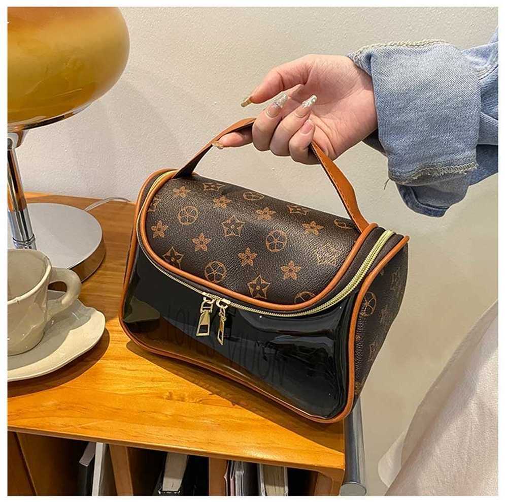 

2022 Transparent Clear Cosmetic Bag Plaid Double Zipper monograms Handbag Purses Wash Makeup Bags Large Capacity PVC Travel Storage make up bags Pouch sale T80FYR2, Dark brown