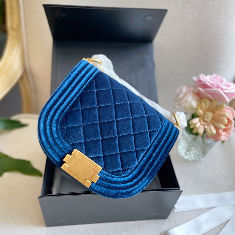 

2022 Classic Vintage Messenger Bag Velvet Luxury High Quality Quilt Gold Hardware Designer Handbag Chain Shoulder Bag Ladies Fashion, Black