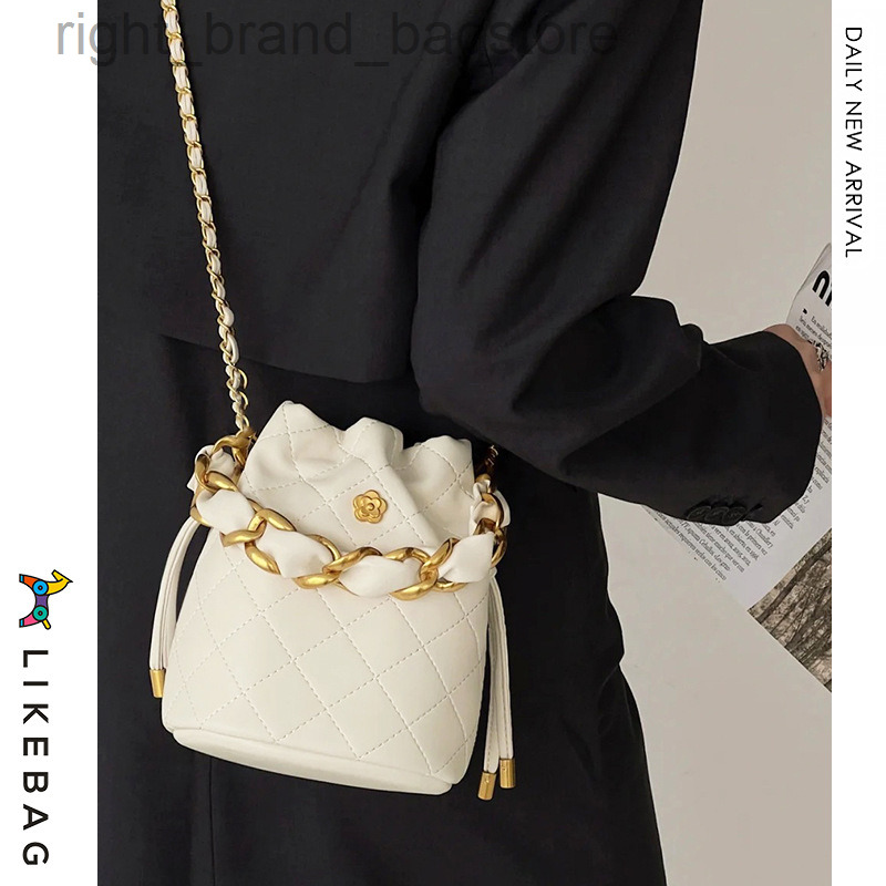 

2022 Luxury Vintage Bucket Crossbody Bag Women Brand Chain Flower Metal Small Messenger Bag Female Casual Fashion Shoulder Bag W220812, Yellow