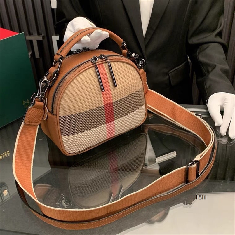 

Designer Luxury Burbrerity Bags For Women High Quality Brown Crossbody Handbags Vintage Burbrery Leather Wallet Paris Plaid The Totes Bag Fashion Purses M9HZ, Black
