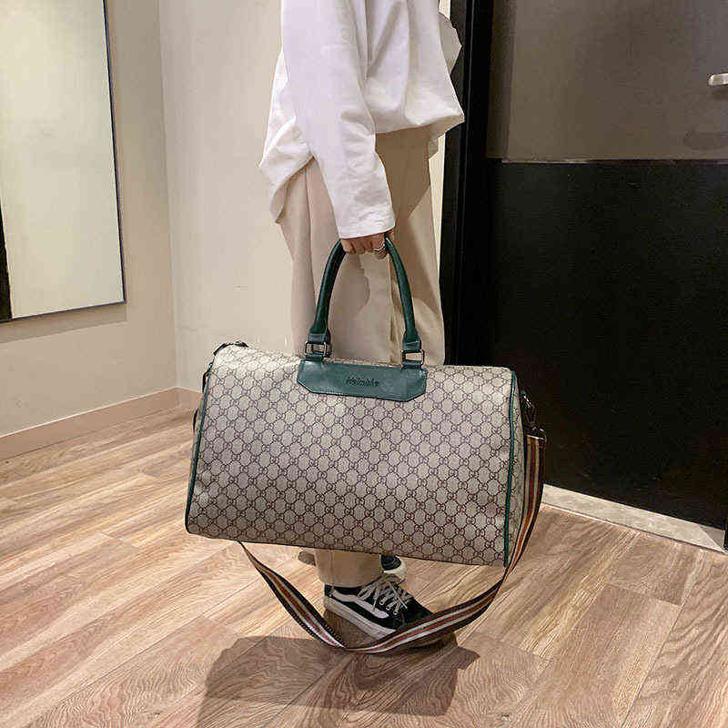 

Handbags Large capacity travel men's business boarding letter Pu women's one shoulder portable waiting for delivery storage sports, Red