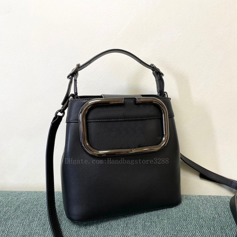 V Designer Calfskin Luxurious Woman Bucket Bags Original New style Fashion Lady Handbags Cross body Shoulder Bag Retro Style Brass Card Holder St