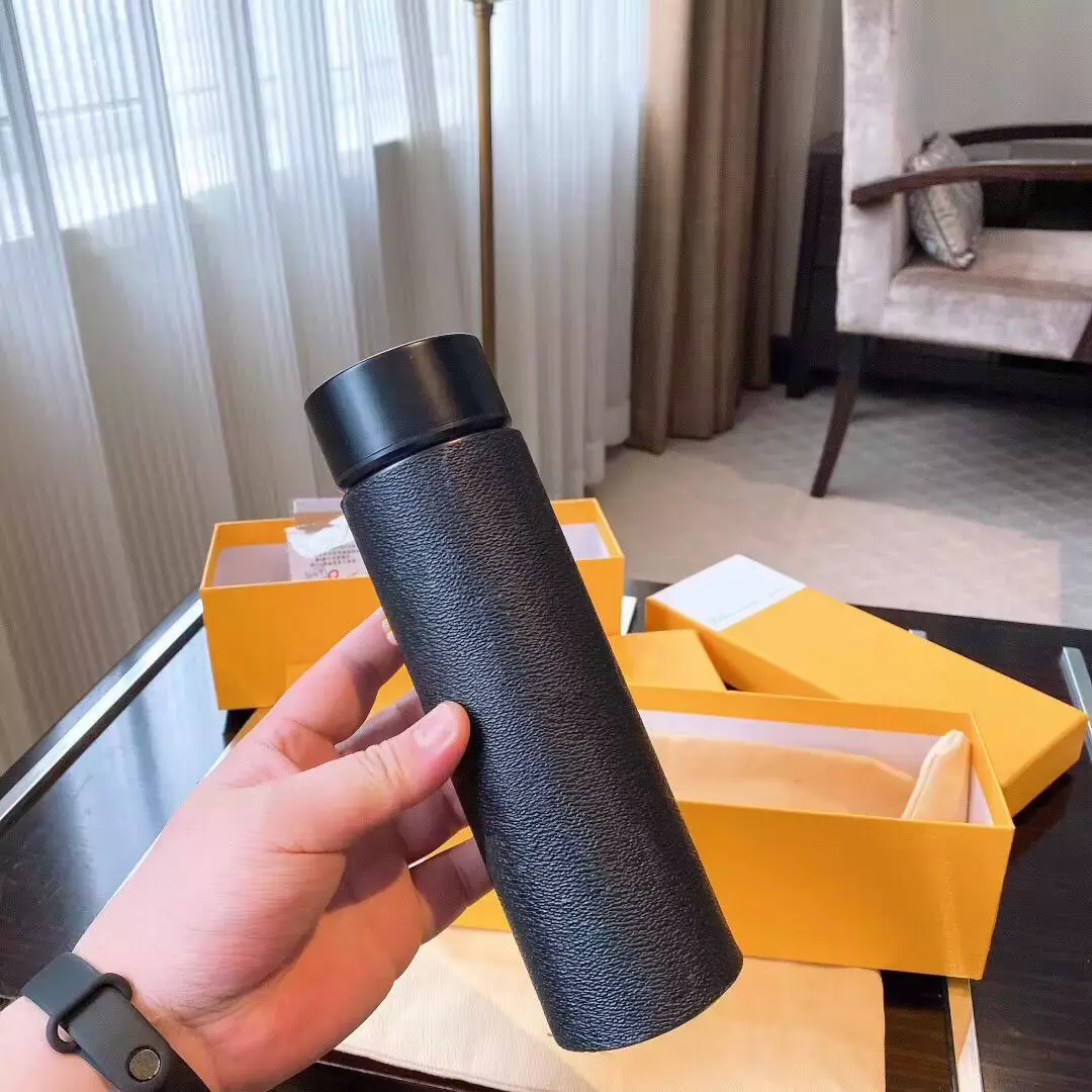 Designer Tumblers Flat Bottom Cups PU Leather Water Cup 500ml Smart Stainless Steel Mug With box Kitchen Drinkware