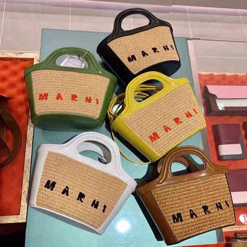 Sacs à main de créateurs marn mani mani paille de mode sac cousu de plage 2022 Nouveau panier de légumes portables tissés woven woven messager yz
