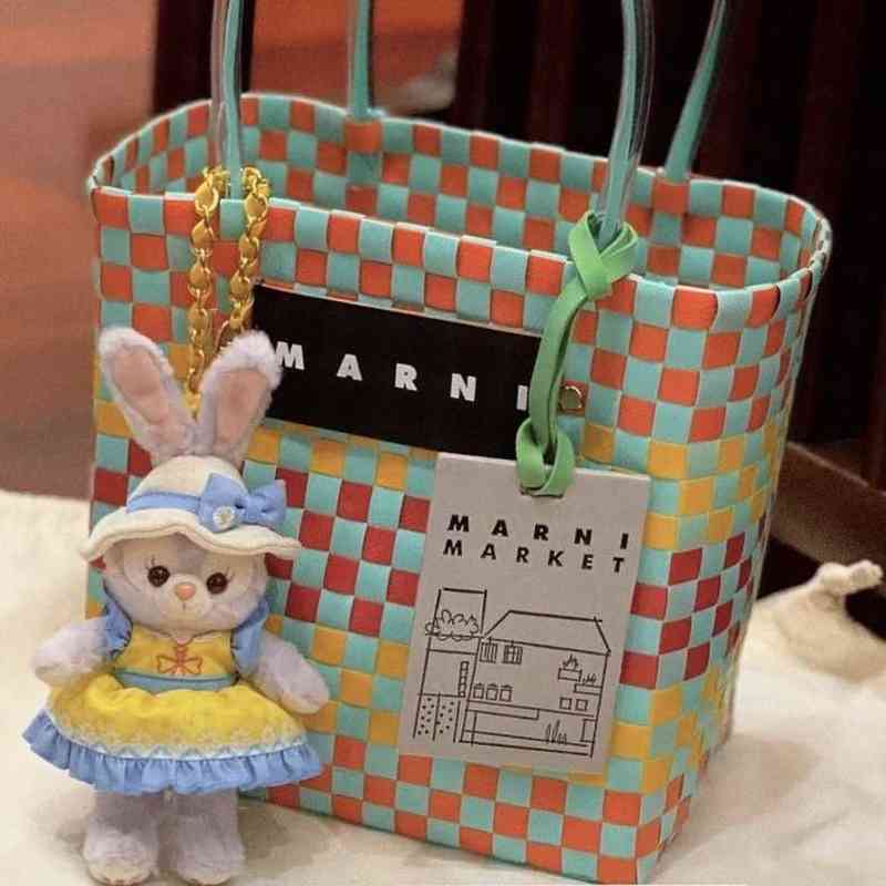 Sacs à main designer Marn 2022 Sac en réseau ouvert rotin panier de chou d'été couleur tissée à la main Soeur assortie sac à main yzl