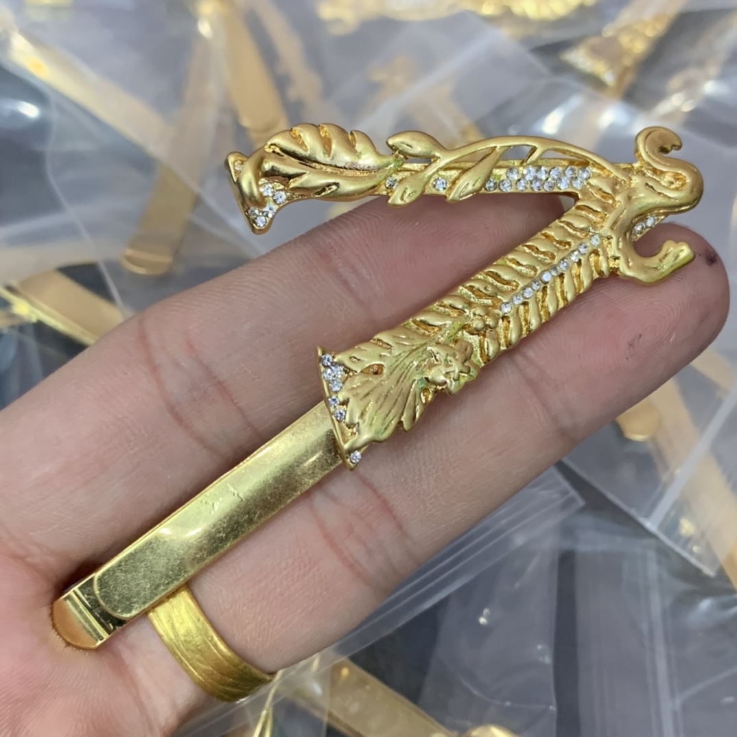 

Classic Fashion Hair Clip For Women Elegant Snap Barrettes Stick Hairpin Medusa Head Portrait Side Clip Greece Meander Pattern Hairs Styling Accessories