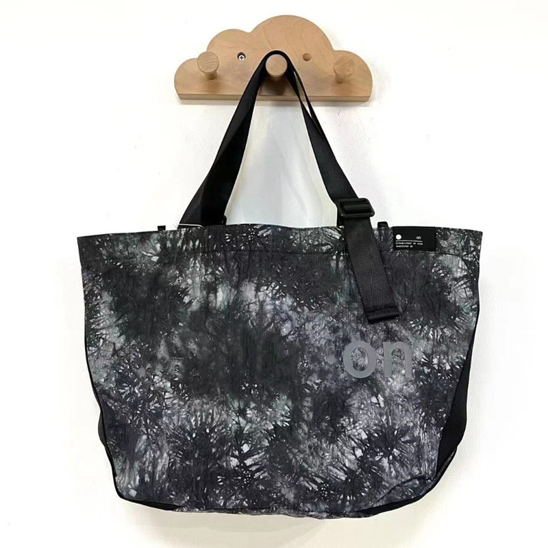 

LL Gym Yogo Bag Handbag 25L Detachable Shoulder Strap Slung Hand Yoga Fitness Shopping Bag Shopper Dazzle Black, Extra shipping fee