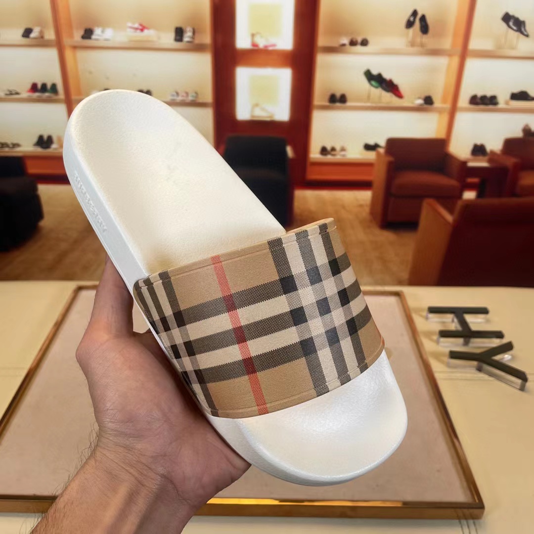 

Designer Summer Slipper Summer Flip Flops Beach Sandal Ready Stock Sandals, Color 1