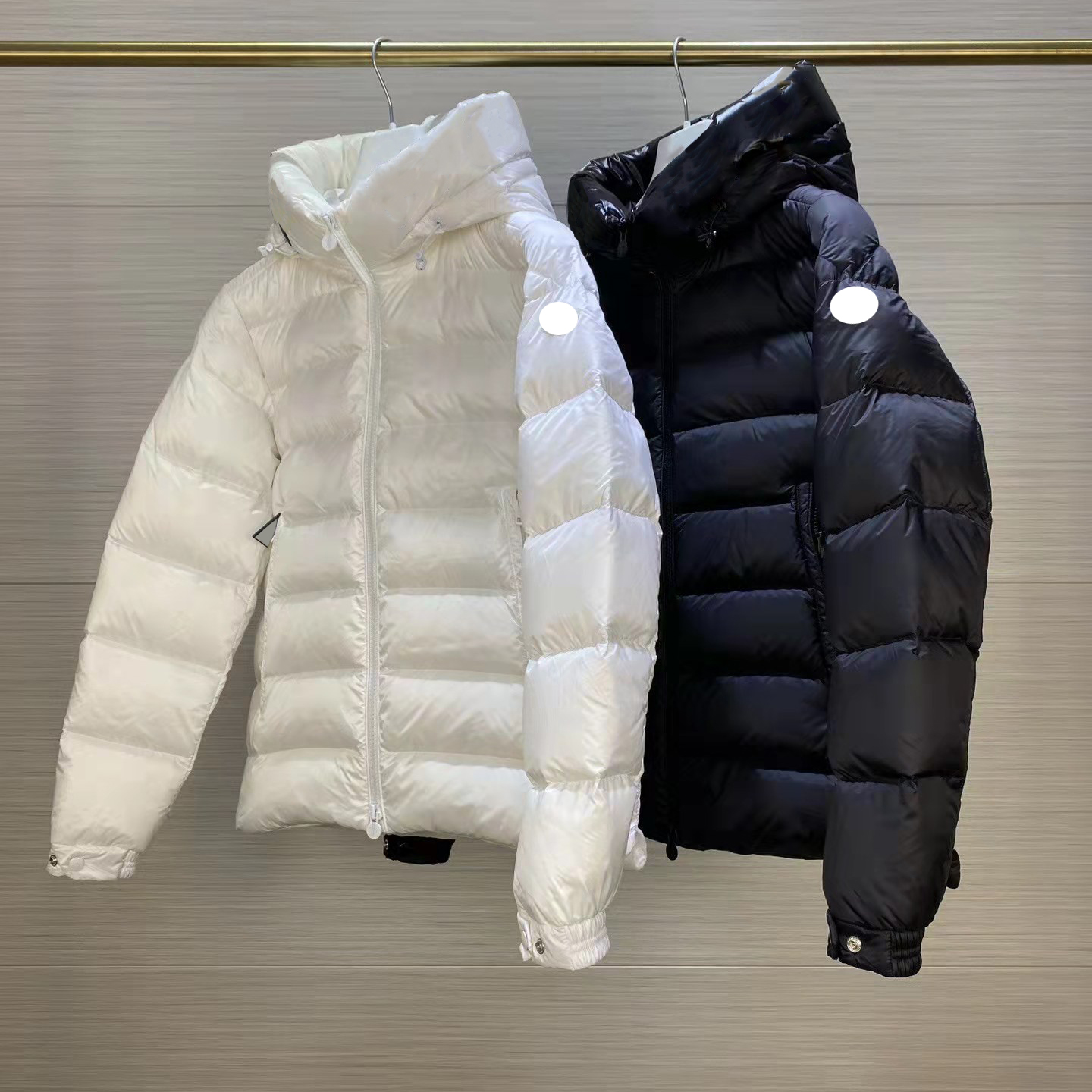 

Designer Maya France Mens maya Down Parkas Hat letter print Embroidery badge Womens Downs 002 Factory Outlet, Supplement (not shipped separately)