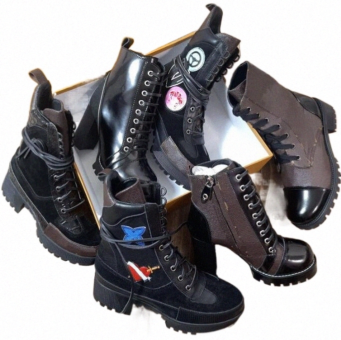 

luxury designer Leather Women boots Martin Desert Boot flamingos Love arrow medal 100% real leathers coarse Winter designers shoes, Color 12