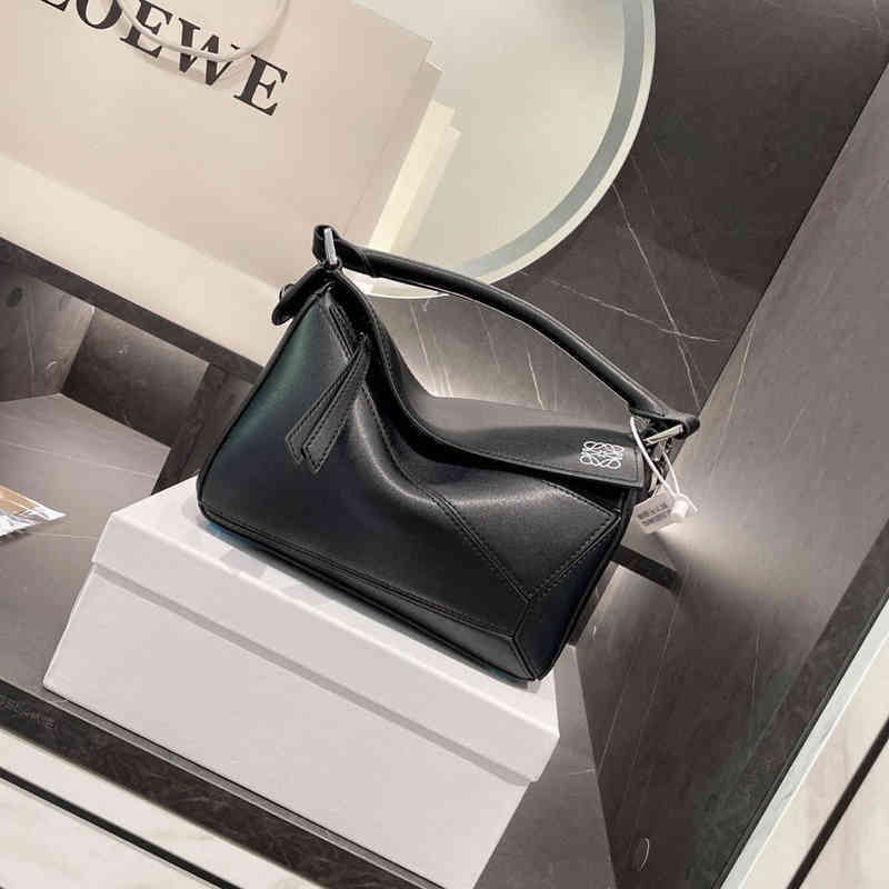 

Bags Crossbody Loewees Designer Handbags Bag Cowhide Couple Single Geometric Shoulder Student Net Red High-end Quality