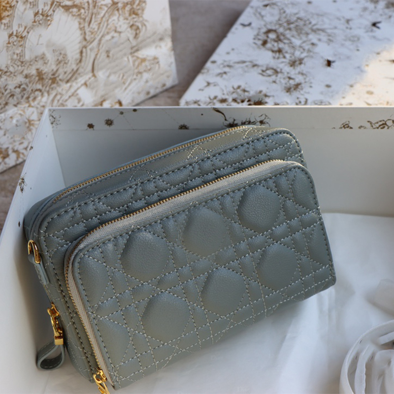 new fashion women shoulder bag leather outdoor sacoche quilted designer bags high quality female street wallet totes luxurious crossbody bag purs