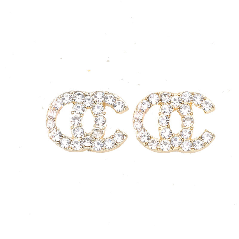 

19styles designer earrings luxury fashion stud earring double letter 18k earings for women designers earring diamond pearl jewelry woman ladies weddings gifts