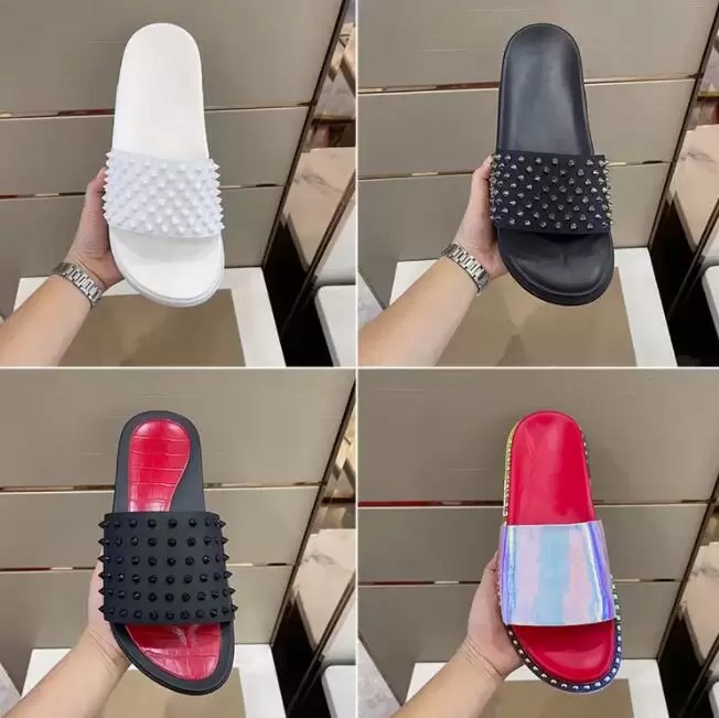2022 Summer New Luxury Slippers Men's Sandals Designer Beach Shoes Men's Flip-Flops Spikes Indoor Triple Black White Yellow Sizes 38-46