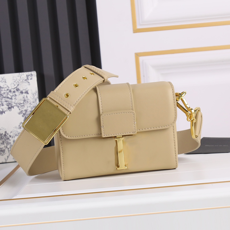 

Designer Montaignes Bag High Quality Letter Enamel Buckle Small Square Bag Women Retro Shoulder Bags Ladies Utility Clutch With Box, Color 1