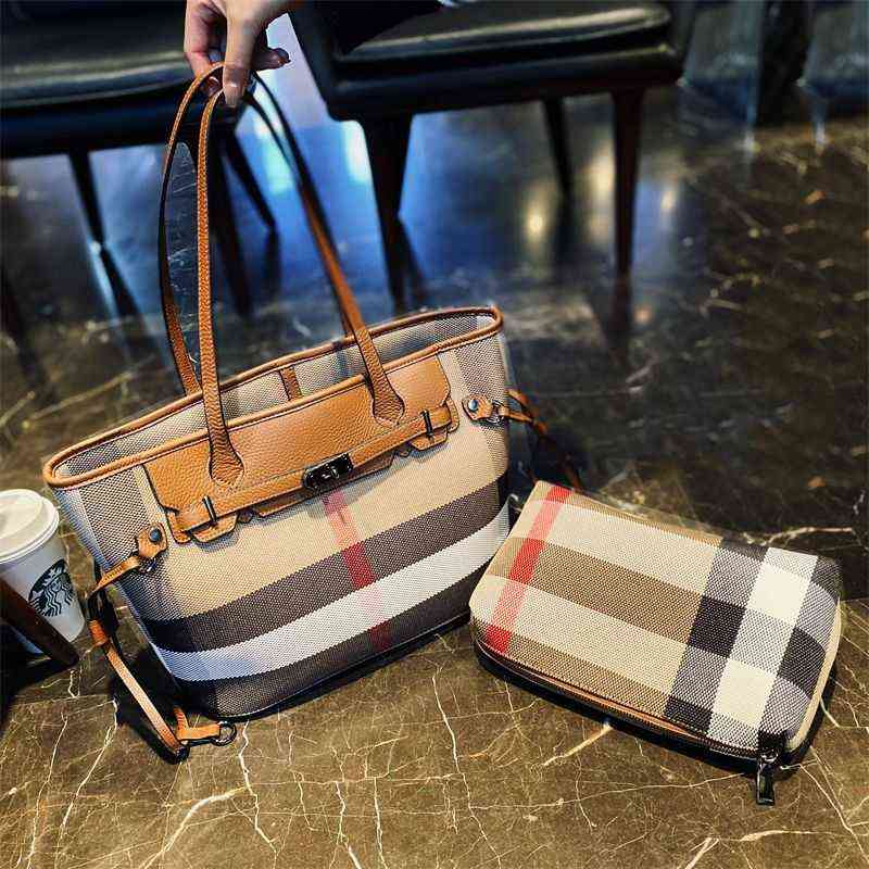 

Burbrerys Crossbody Handbags Bags Burbrery Onthego tote Luxuries designers women bag Purses Totes designer woman handbag Shoulder wallet Paris Plaid E3UU, No bag