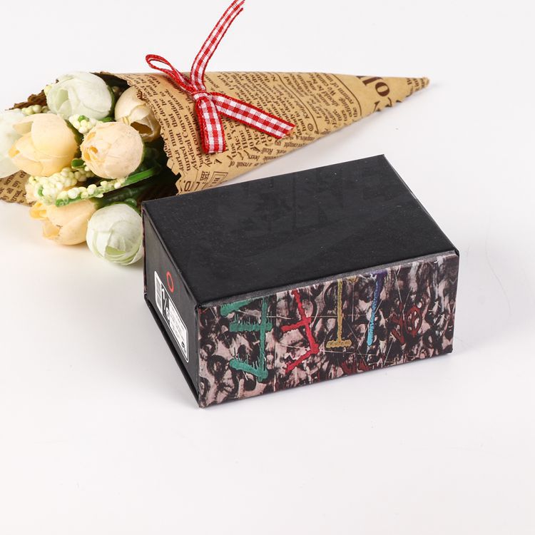 

Wholesale Designer Mini carton sneakers shoe model keychain cardboard shoes box tote bag wholesale