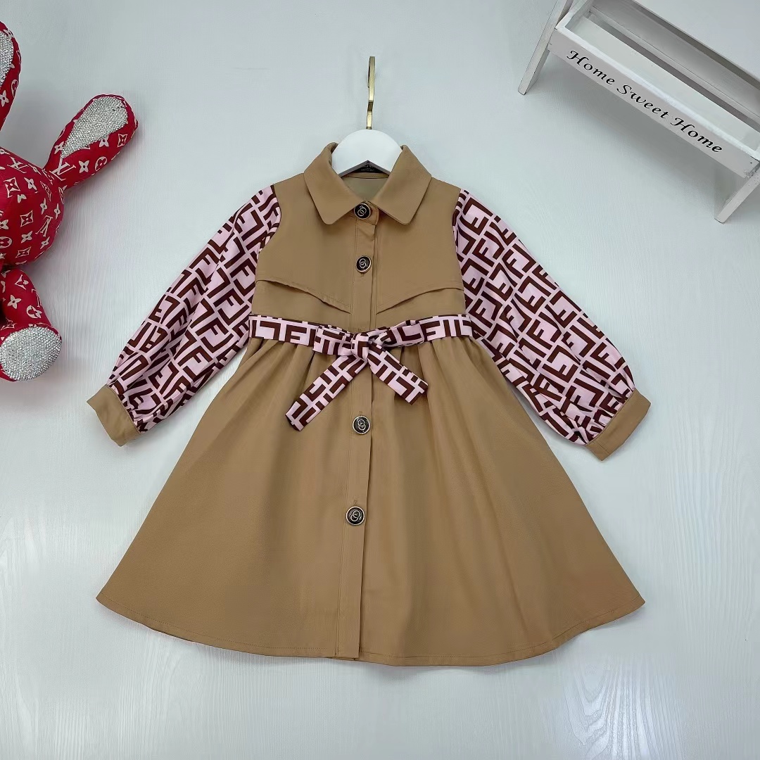 Robes de fille d'automne ensembles 100-160 cm robe de fleur noire Designer Baby Girls Clothing Boutique Kid Cabine Send with Box