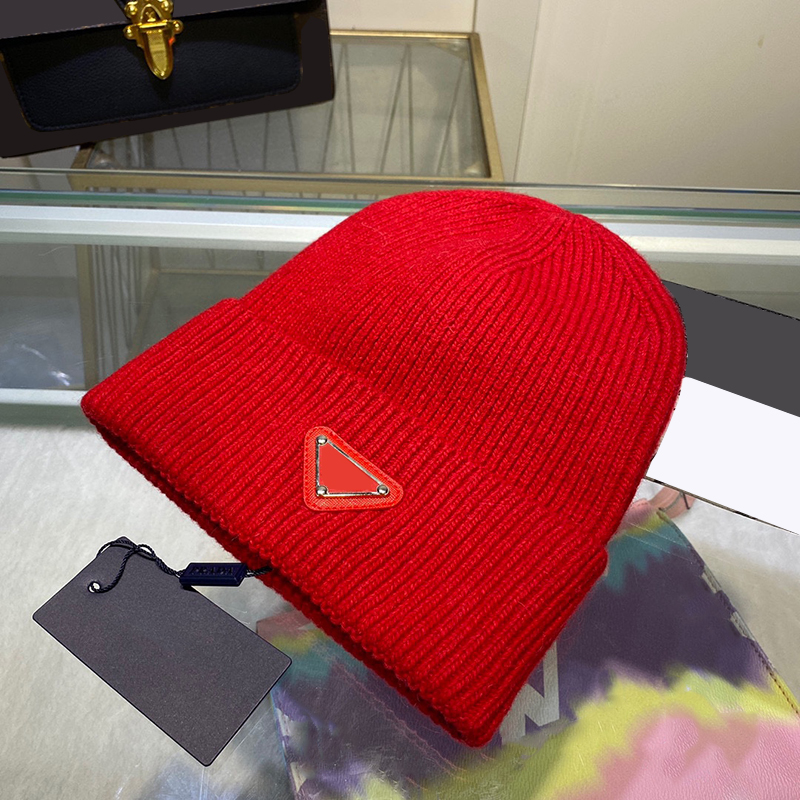 Luxurys Designers Beanie Womens Senior Elegant Autumn Cap Mens Top Quality Fashion Hat Leisure and Versatile Fitted Woolen Hats Exquisite Gifts V