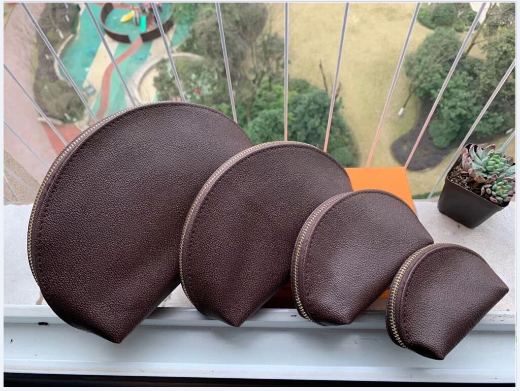 

4 pcs is 1 set for Women cosmetic bags famous makeup designer travel pouch make up ladies purses organizador toiletry bag, White grid