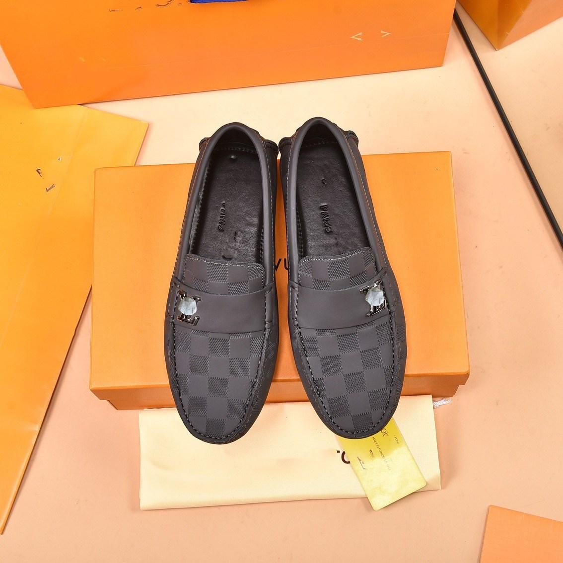 Mots de moelons chaussures de hommes de mode de luxe de luxe authentique en cuir original des chaussures formelles faites à la main pour bests ma