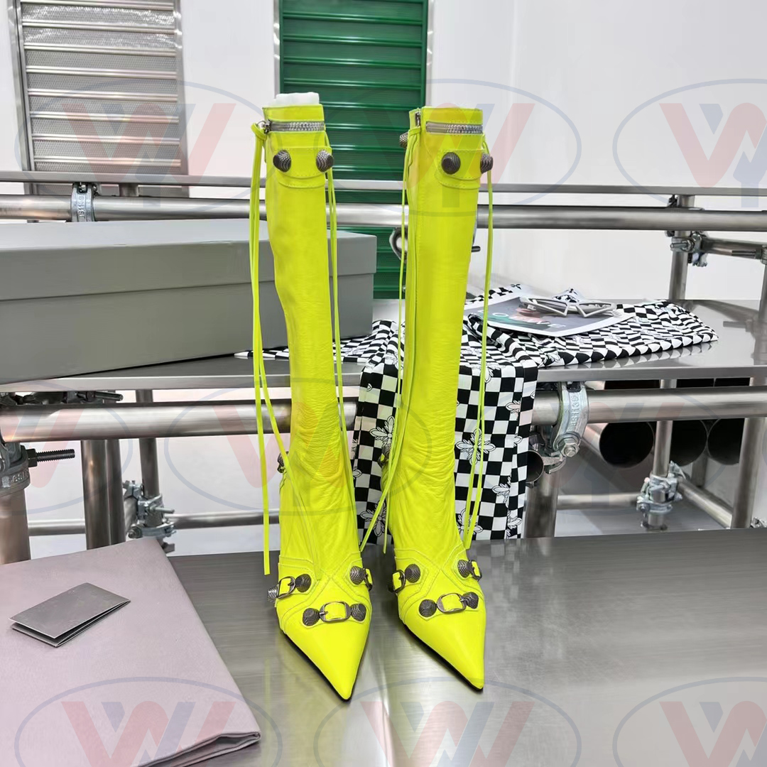 

2022 Fashion luxury women's boots metal nail can be called the year's most beautiful pop style all 4 color release trend fashion, Black