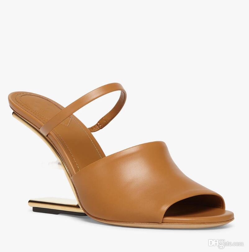 Nouvelles sandales romaines compensées pour dames lettres 22s talons plage pantoufles décontractées été sandales à bout ouvert robe de mariée bla