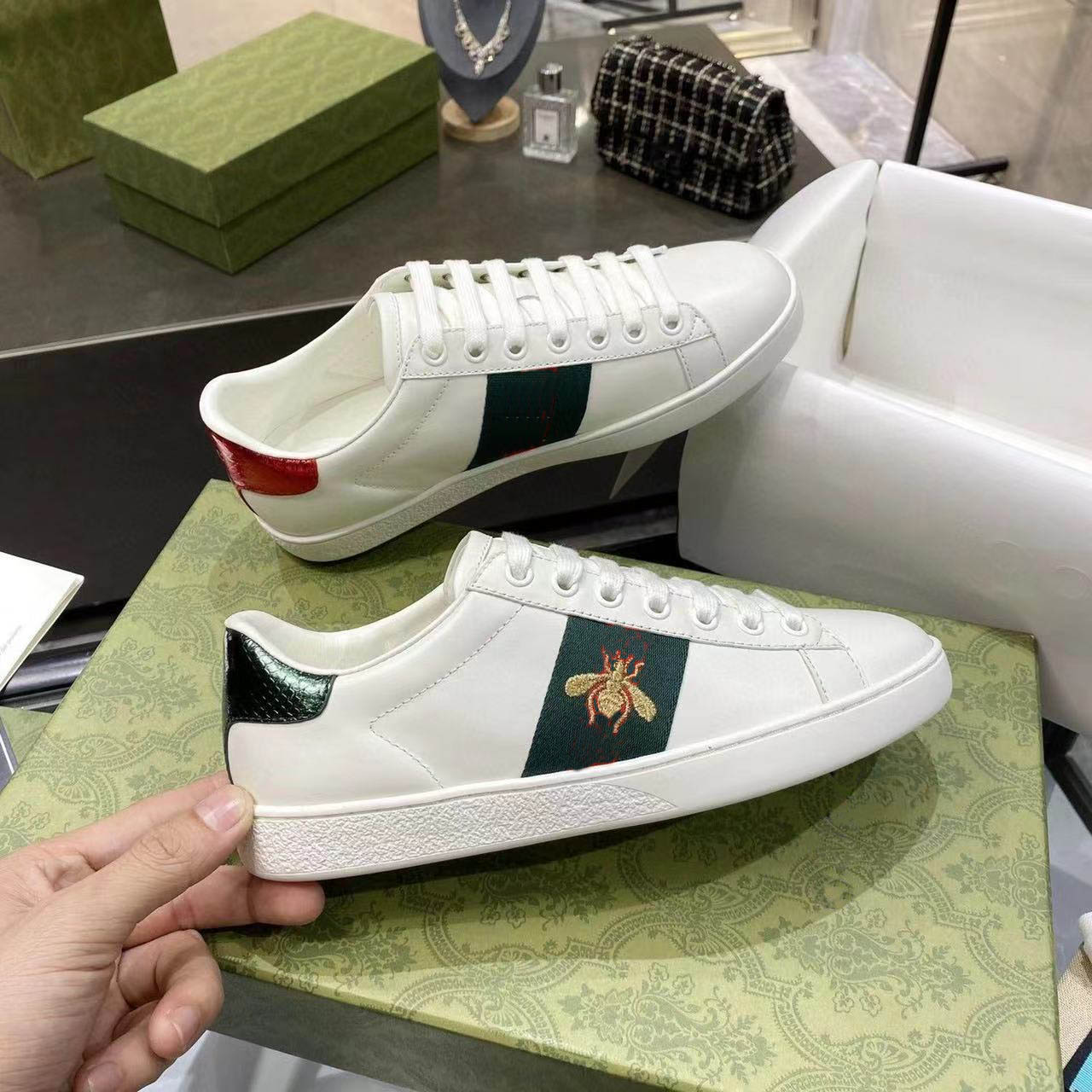

Designer Embroidered White Tiger Bee Snake Shoes with red green stripe Genuine Leather Sneaker platform Mens Women ace Casual big size 48, As pic