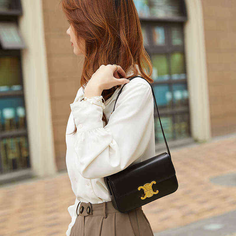 8cay arc de triomphe aisselle aisselle femelle Magic Stick 2022 Nouveau sac de tofu en cuir de mode messager ←paule simple portable petit carr←