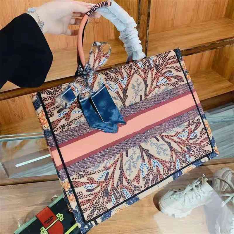 Sacs de cr￩ateurs Fashion Women's Hands Mands Shopping Sac Book Livre sac ￠ main pour les femmes TOTE CROSSBOCK FORME Hand