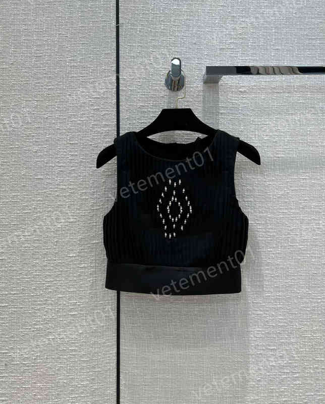 

Designer Knits Women Tees CNL Pattern Logo Sleeveless T-shirts Vests Sweater Luxury Clothing