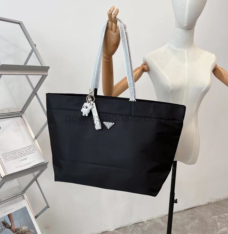 

Fashion Retro Totes Luxury Brand Designer Womens Large Capacity Practical Commuting Handb, This link is not sold separately