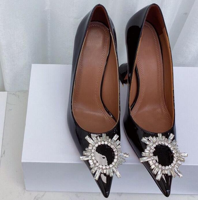 Mode Sandales à talons hauts pour femmes Chaussures Bowtie Boucle de forage d'eau Chaussures en tissu de soie de qualité supérieure Semelle en cu