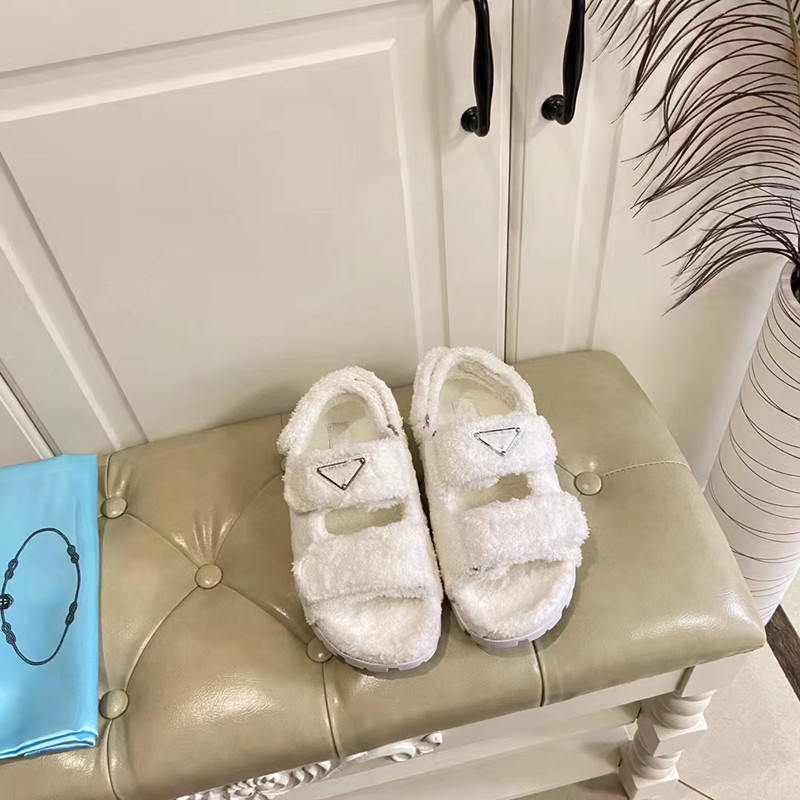 

New towel shoes classic Teddy slippers Leather outsole full package size35-40, Flesh