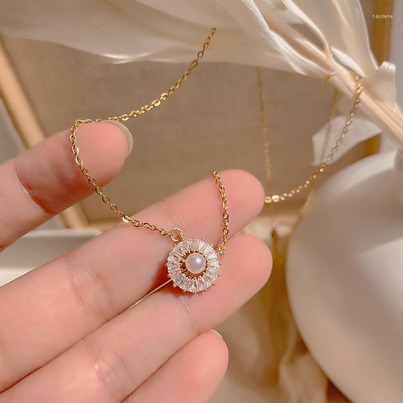

Pendant Necklaces Arrival Fashion Women Trendy Geometric Pearl Zircon Clavicle Chain Necklace JewelryPendant